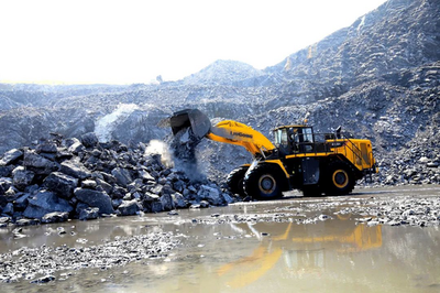 重器交付 | 柳工8128H裝載機助力內蒙古綠色礦山高質量發(fā)展